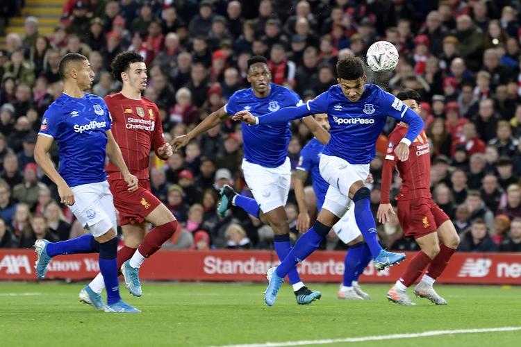 [中超]吴曦破门又造点 申花绝平英博